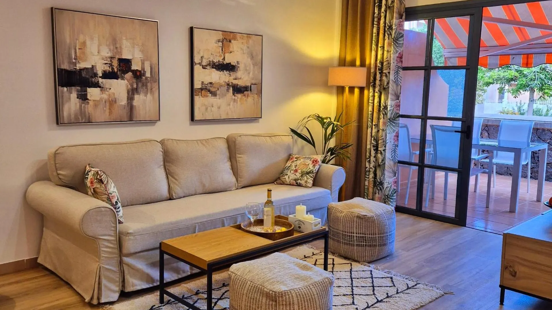 Natalia - Melrose Place Arona  Spanje